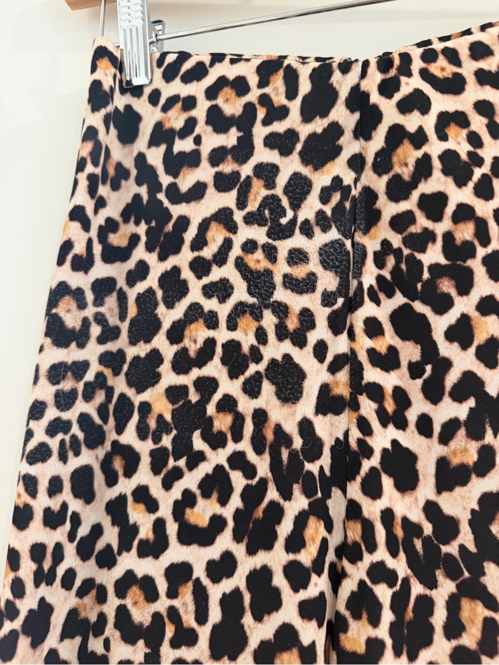 Zara - Vacation Leopard Print Skirt - Black and Tan Animal Print